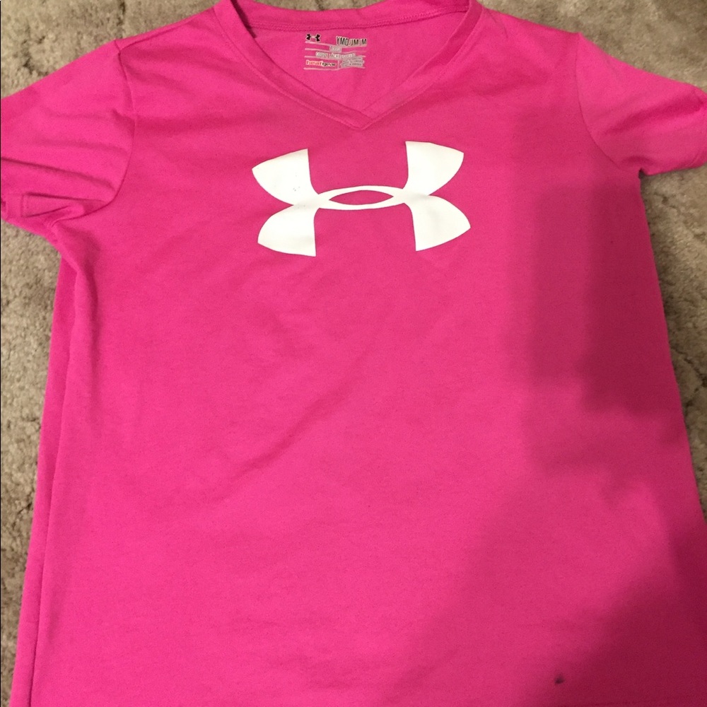 Pink Under Armour Shirt Size Youth Medium!